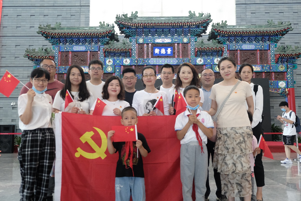 汲取革命思想，傳承紅色基因——國藥租賃黨支部第一黨小組參觀活動側(cè)記