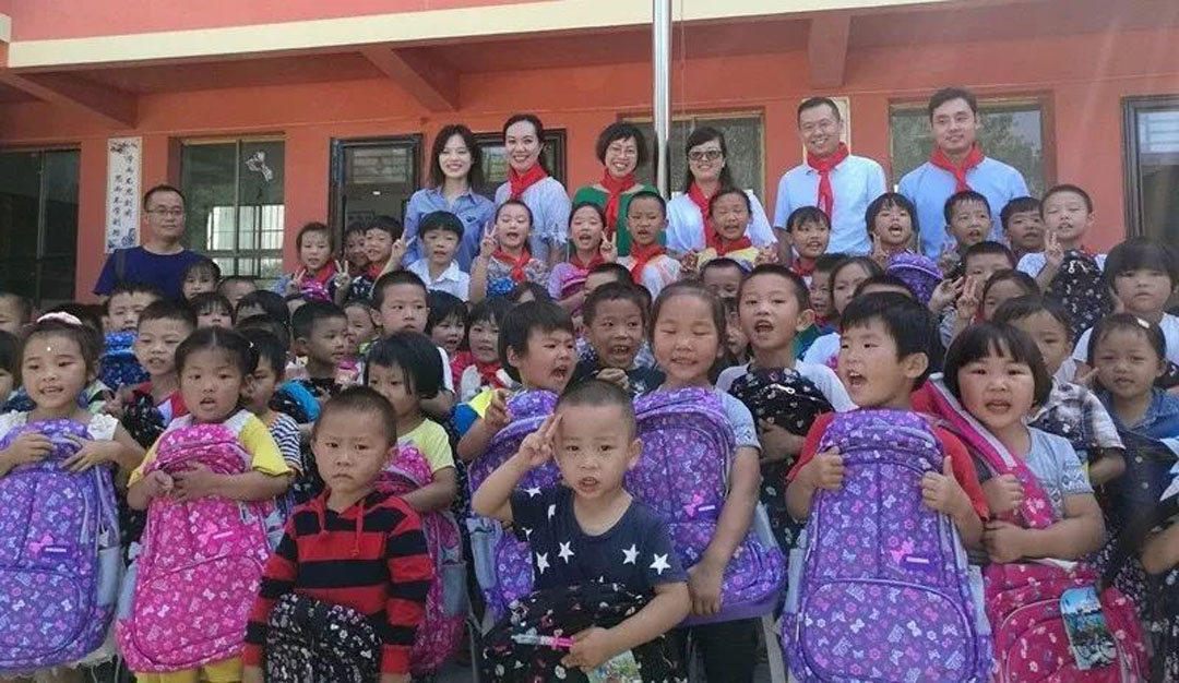 國藥租賃 以愛致遠——記國藥租賃赴貴州捐贈活動